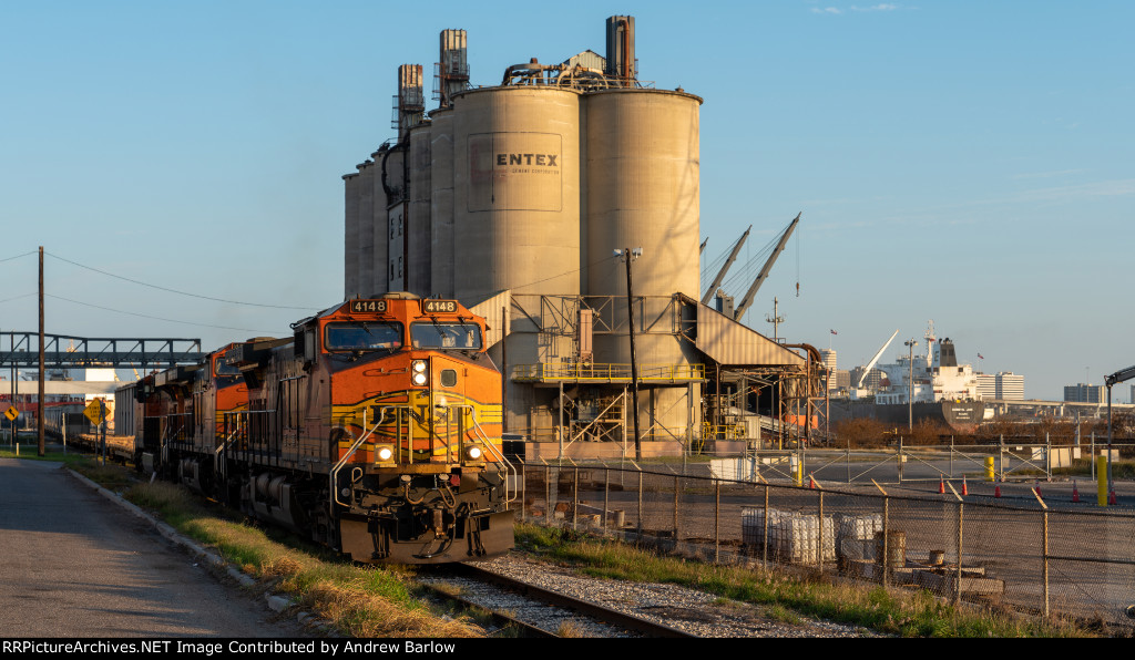 BNSF Working the Port of Corpus Christi